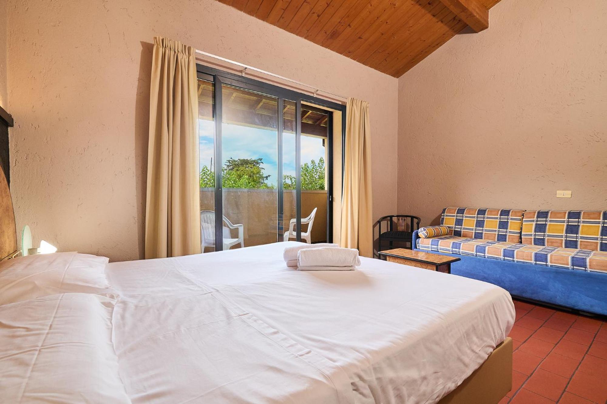 Hotel Zi Martino 카스타니에토카르두치 외부 사진