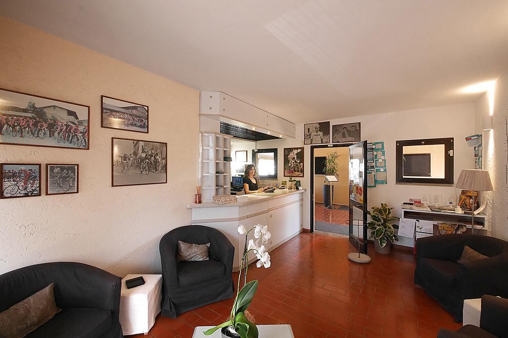 Hotel Zi Martino 카스타니에토카르두치 외부 사진